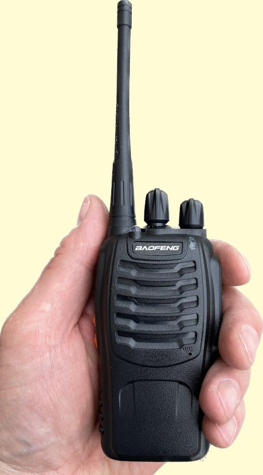 Walkie-Talkie med 16 kanaler og lang rækkevidde Baofeng 888S